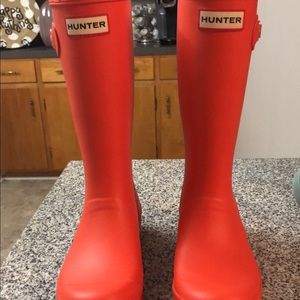 Never been worn orange kids hunter boots size 3